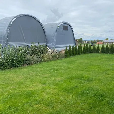 Schoene Eigentumswohnung In Sehr Ruhiger Lage Apartment
